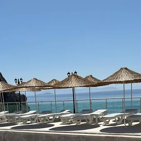 Turun Panorama House بيت للعطل