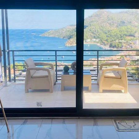 Turun Panorama House بيت للعطل